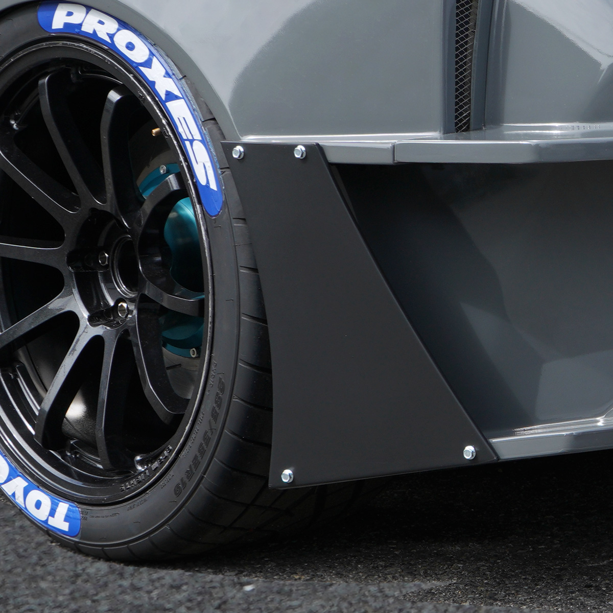 レーシングスペック専用リアバンパー翼端板 (GR86)