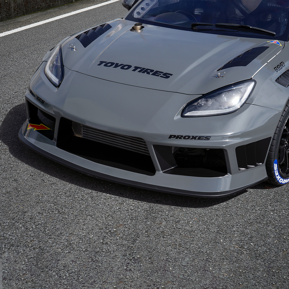 レーシングスペック専用フロントバンパー (GR86)