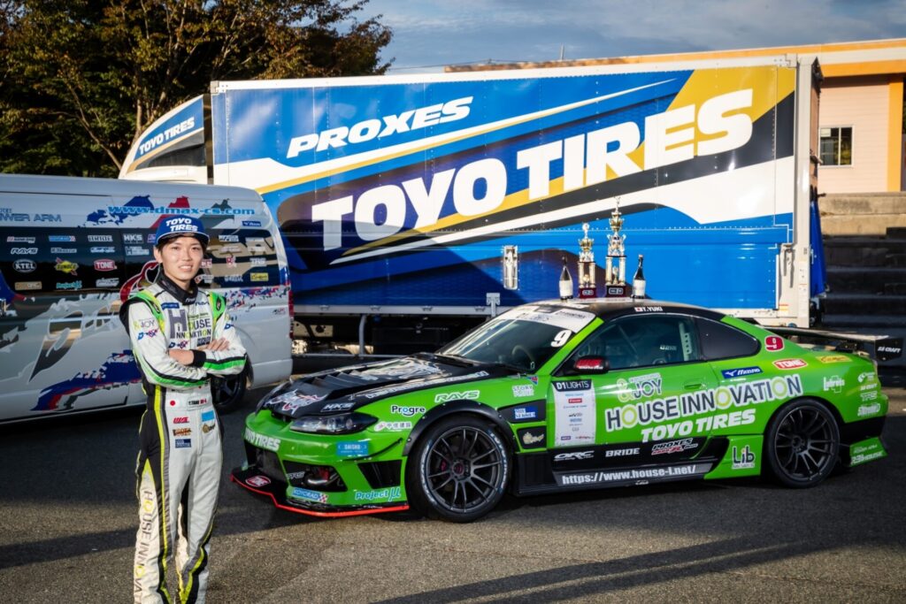 D1 LIGHTS 2022 シリーズ 完全優勝!! DMAX